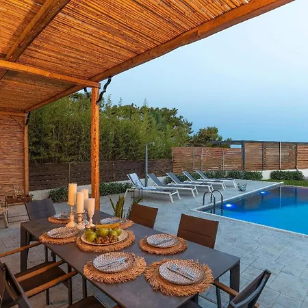 Holiday home Haus In Afantou - Privater Parkplatz Und Pool
